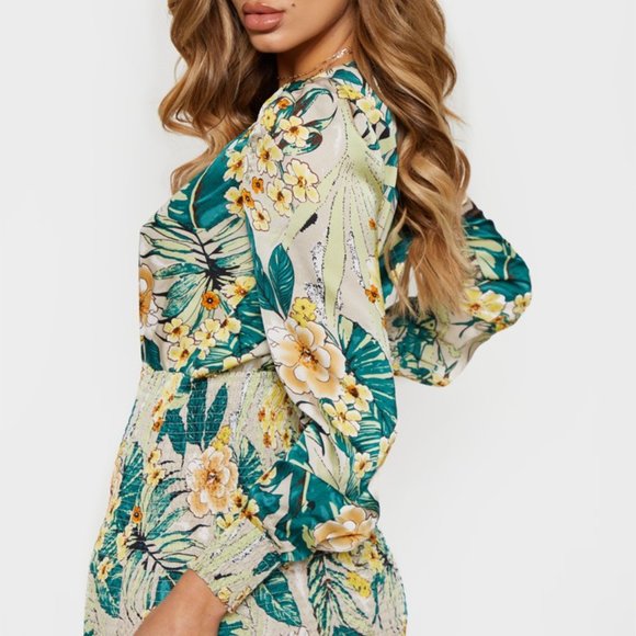 Pretty Little Thing - Green Floral Bodycon Dress - Picture 3 of 4